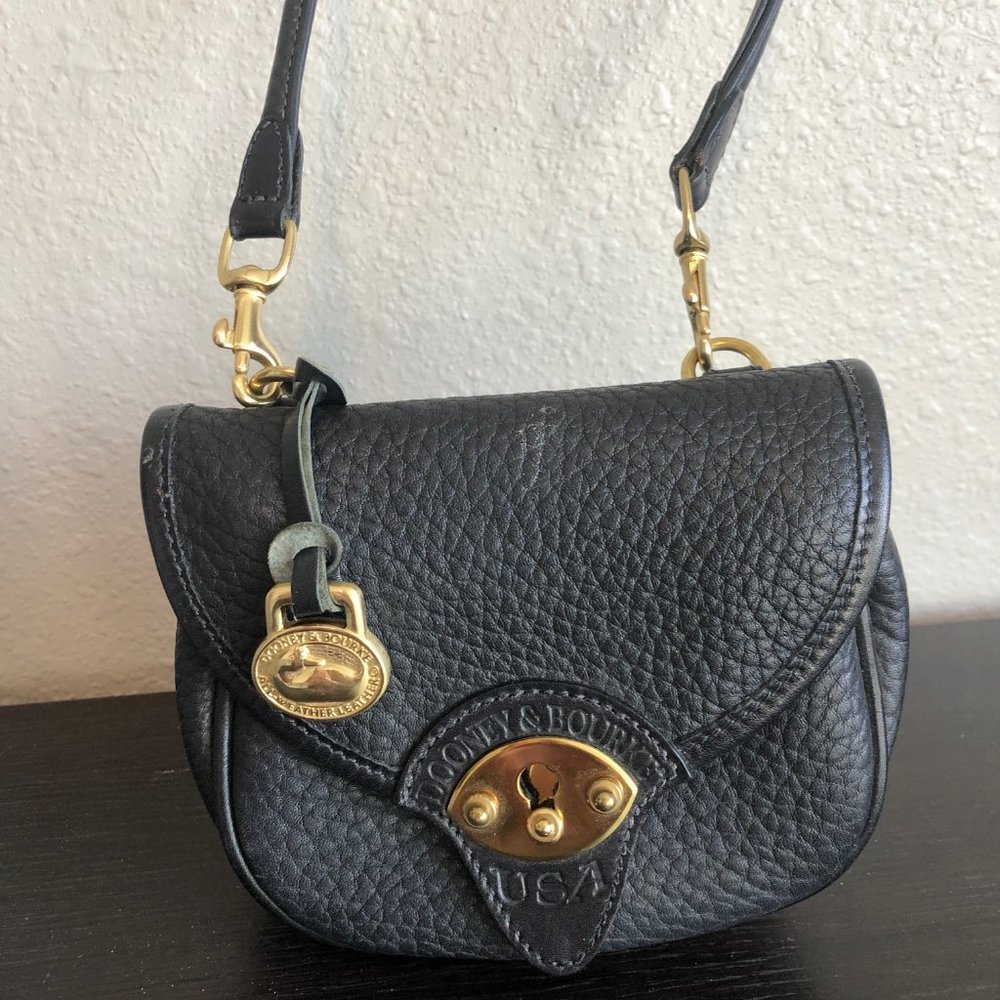 Dooney & Bourke leather purse